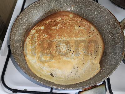 Blynų tortas su varškės kremu ir vyšniomis Žingsnis 4