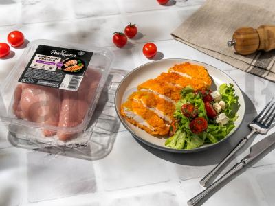 Kepta kalakutiena su džiūvėsėliais pagrindine nuotrauka