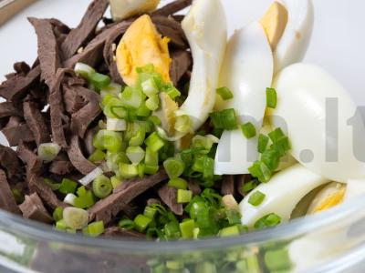 Kiaulienos širdies salotos su žirneliais Žingsnis 5