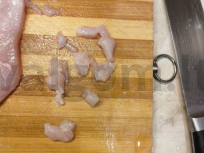 Smulkintos vištienos kotletai su sūriu Žingsnis 2