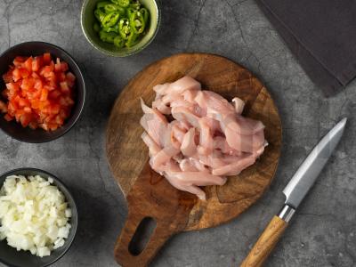 Vištienos filė indų stiliumi Žingsnis 2