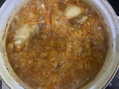 Rūgščių kopūstų sriuba su pomidorų pasta Žingsnis 4