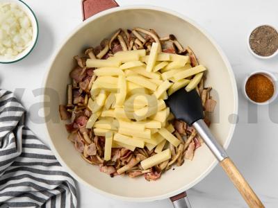 Kepta bulvė su voveraitėmis Žingsnis 5