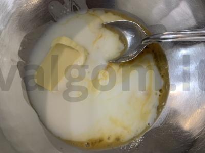 Mini mankai su kefyru ir raudonaisiais serbentais Žingsnis 2