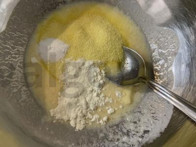 Mini mankai su kefyru ir raudonaisiais serbentais Žingsnis 3