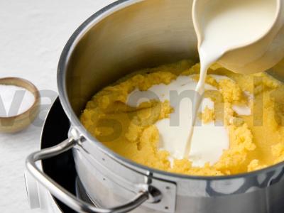 Polenta su varške ir parmezanu Žingsnis 2