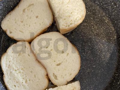 Saldžios skrudintos duonos riekelės prie arbatos Žingsnis 3