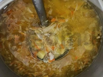 Vištienos sriuba su vermišeliais ir bulvėmis pietums Žingsnis 7