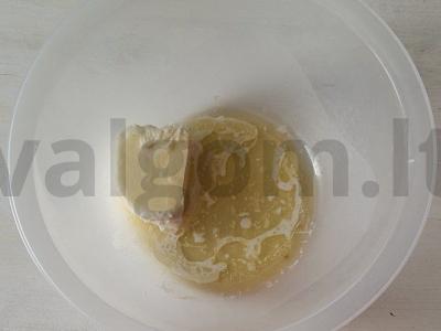 Varškės pyragas su persikais Žingsnis 1