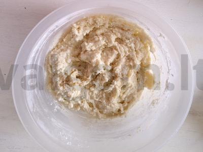 Varškės pyragas su persikais Žingsnis 5