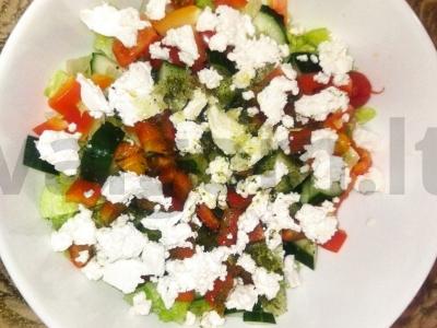 Vasaros graikiškas salotas Žingsnis 6