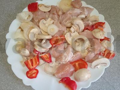 Kalakutienos ir daržovių šašlykai su bulguro garnyru Žingsnis 6