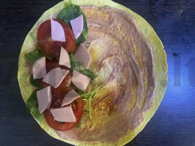 Sūrio tortilija su dešra, pomidorais ir sūriu padaže Žingsnis 4