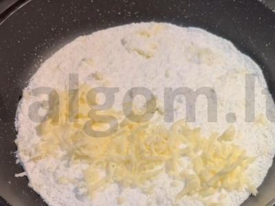Kepta tapioka su sūriu Žingsnis 1