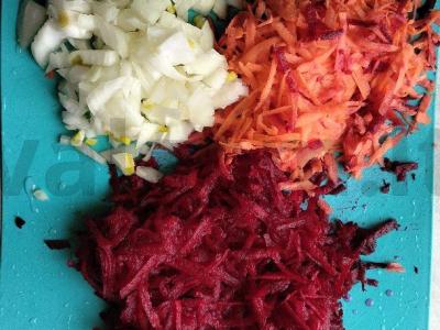 Skani barščiai su rūgštynėmis ir kiaušiniu Žingsnis 2