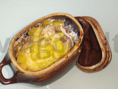 Bulvės puoduose su grybais pagrindine nuotrauka