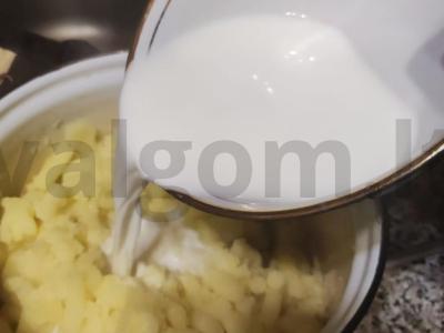 Bulvių košė su kiaušiniu ir sviestu Žingsnis 3