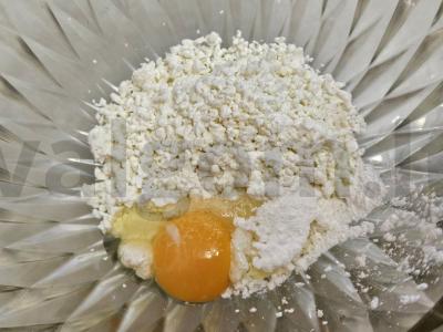 Varškės vafliai su braškėmis Žingsnis 1