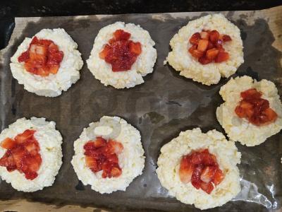 Varškės vafliai su braškėmis Žingsnis 4