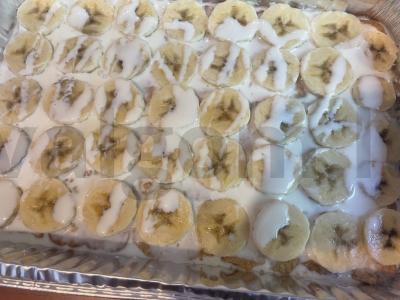 Greitas tortas iš sausainių su bananas Žingsnis 4