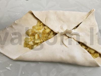 Sluoksniuota bandelė su karamelizuotais obuoliais Žingsnis 4