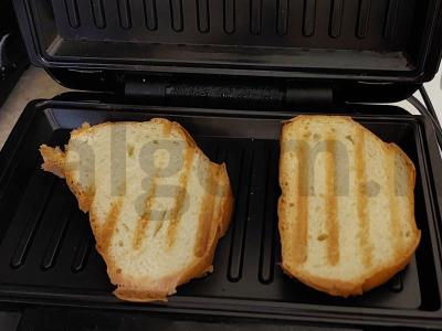 Sumuštinis su agurkais ir raudona žuvimi Žingsnis 1