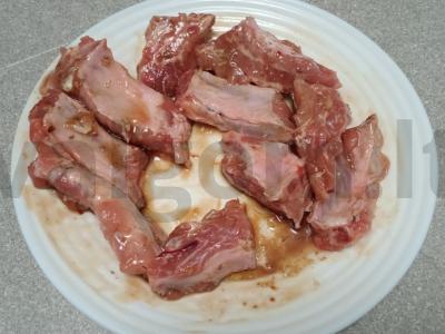 Kepti kiaulienos šonkauliai medaus marinate Žingsnis 3