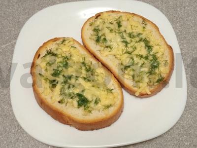 Sūrio skrudinta duona per 15 minučių pagrindine nuotrauka