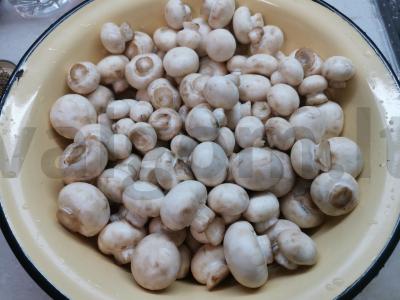 Konservuoti šampinjonai Žingsnis 1