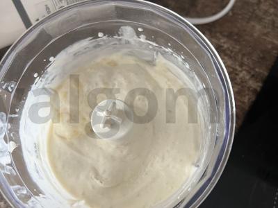 Pieno kokteilis su bananais ir ledais Žingsnis 3