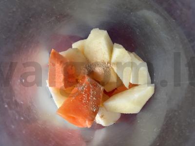 Sultys su obuolių sultimis, morkomis, obuoliu ir imbieru Žingsnis 2