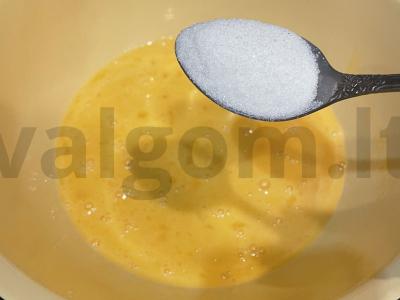 Blynai iš grikių miltų su kondensuotu pienu Žingsnis 2