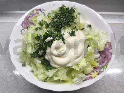 Salotas su karbonaidu, sūriu ir agurku Žingsnis 6