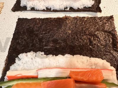 Rulonai su upėtakiu ir šviežiu agurku Žingsnis 3