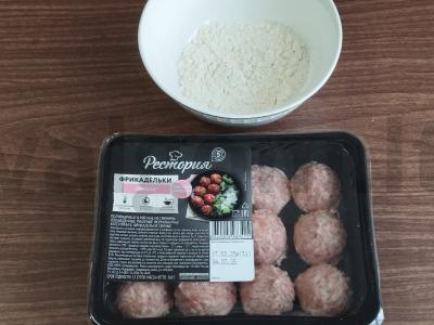 Koldūnai aštriame pomidorų padaže Žingsnis 2