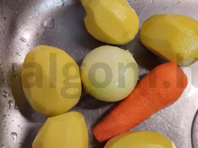 Sriuba su kalakutiena ir žirniais Žingsnis 2