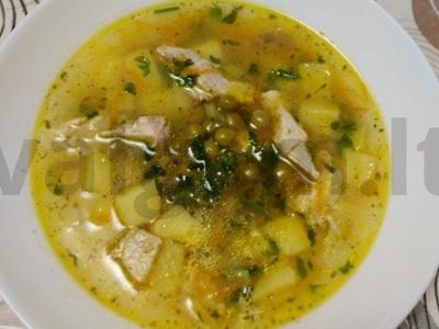 Sriuba su kalakutiena ir žirniais pagrindine nuotrauka