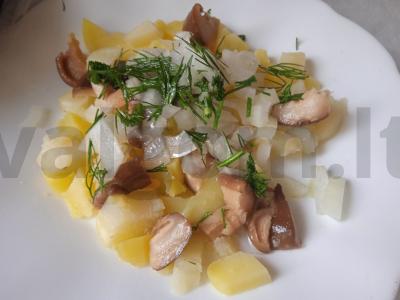 Bulvių salotos su marinuotais grybais Žingsnis 5