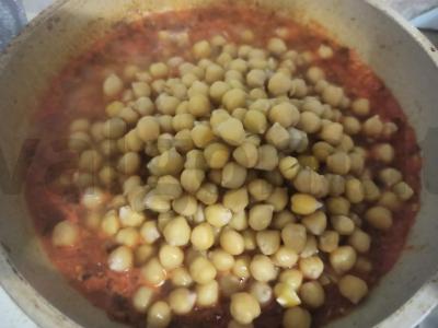 Avinžirniai pomidorų-česnako padaže Žingsnis 5