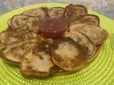 Namų blynai su graikišku jogurtu pagrindine nuotrauka