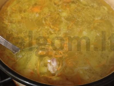 Jaunųjų kopūstų šči vištienos sultinyje Žingsnis 5