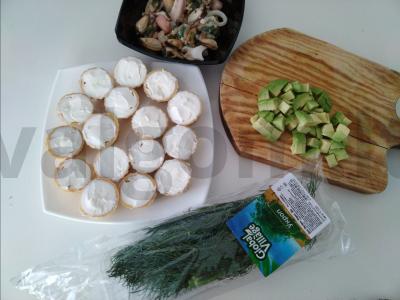 Tartaletės su varškės sūriu ir jūros gėrybėmis Žingsnis 1