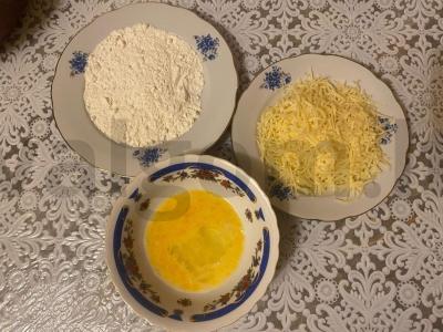 Vištienos šnicelis „Auksinis gaidys“ Žingsnis 1