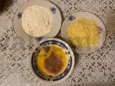 Vištienos šnicelis „Auksinis gaidys“ Žingsnis 2