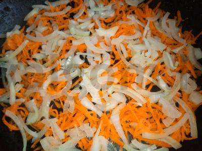 Vištienos skrandžiai su daržovėmis Žingsnis 1