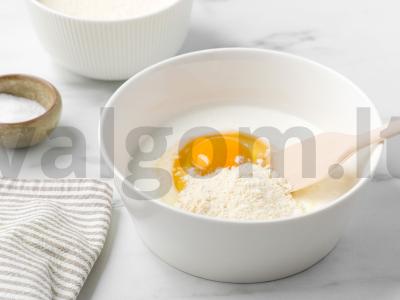 Lengvi cukinijų blynai Žingsnis 2