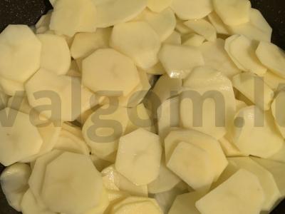 Troškinta bulvė su grybais ir sojų padažu Žingsnis 3