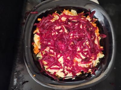 Silkė po šubomis su raudonuoju svogūnu Žingsnis 7