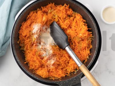 Vegetariškos morkų kotletai Žingsnis 3