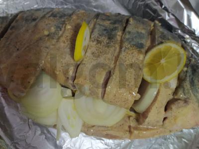 Keptas karpis su svogūnais ir citrina Žingsnis 4